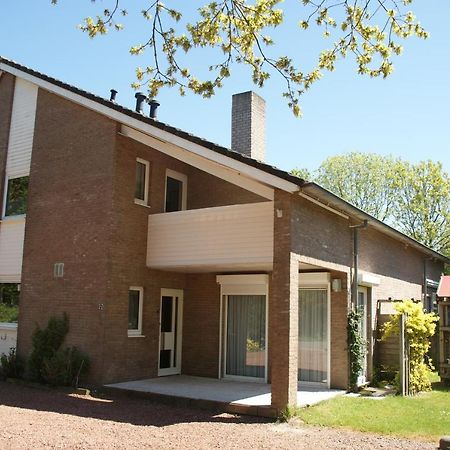 Boszicht 6 Halfvrijstaande Vakantiewoning In 东卡佩勒 外观 照片